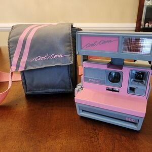 Authentic 1980s Polaroid Cool Cam 600 Vintage with Carrier Pink / Grey
